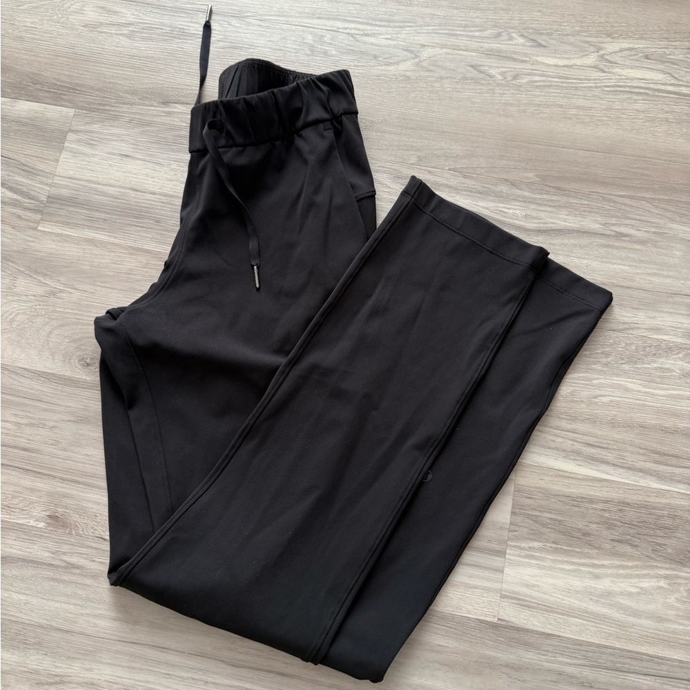 Lululemon on the fly pant straight leg